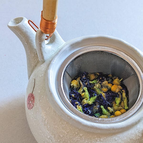 pot-of-chamomile-tea